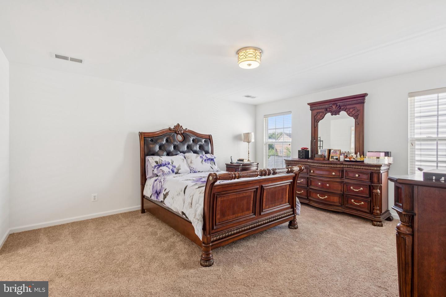 16311 CATENARY DR, WOODBRIDGE, Virginia 22191, 3 Bedrooms Bedrooms, ,2 BathroomsBathrooms,Residential,For sale,16311 CATENARY DR,VAPW2099272 MLS # VAPW2099272