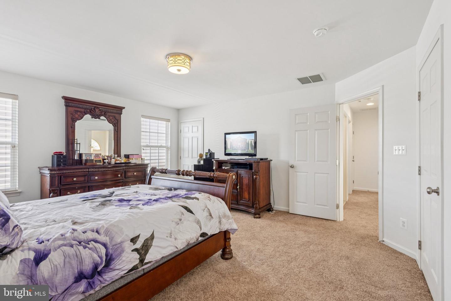 16311 CATENARY DR, WOODBRIDGE, Virginia 22191, 3 Bedrooms Bedrooms, ,2 BathroomsBathrooms,Residential,For sale,16311 CATENARY DR,VAPW2099272 MLS # VAPW2099272