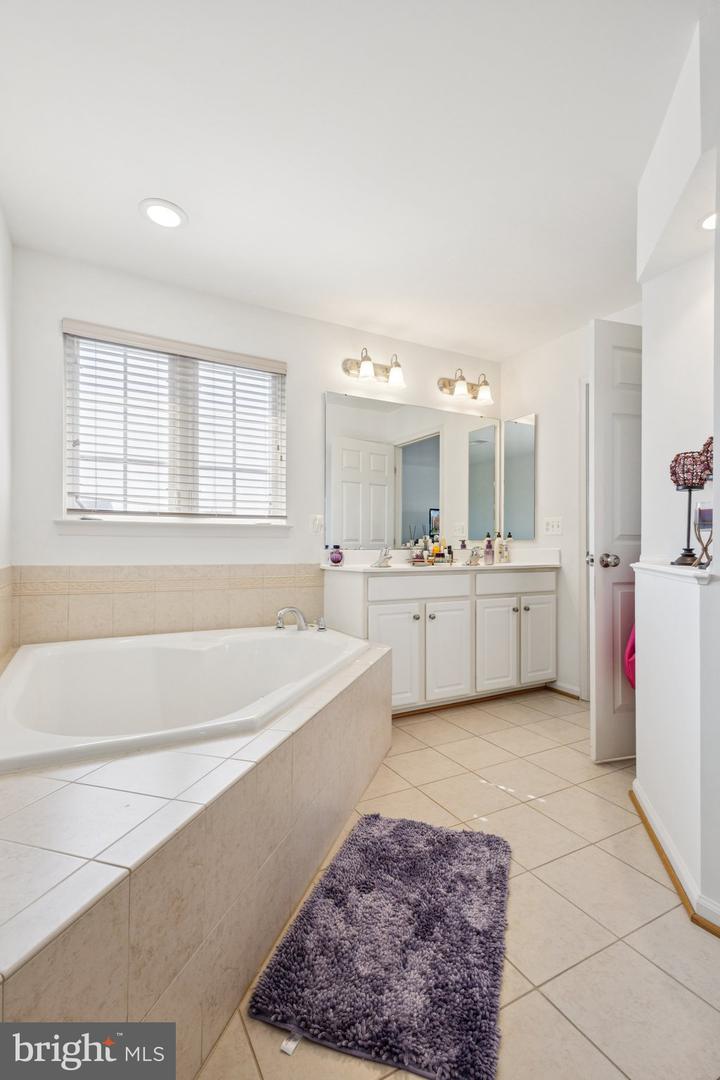 16311 CATENARY DR, WOODBRIDGE, Virginia 22191, 3 Bedrooms Bedrooms, ,2 BathroomsBathrooms,Residential,For sale,16311 CATENARY DR,VAPW2099272 MLS # VAPW2099272