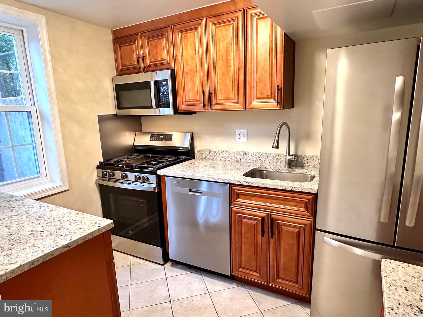 6727 W WAKEFIELD DR #J, ALEXANDRIA, Virginia 22307, 2 Bedrooms Bedrooms, ,1 BathroomBathrooms,Residential,For sale,6727 W WAKEFIELD DR #J,VAFX2255616 MLS # VAFX2255616