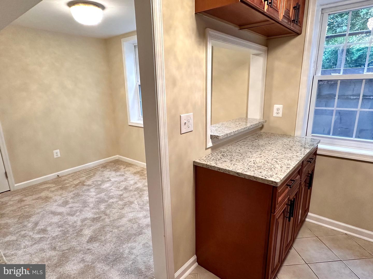 6727 W WAKEFIELD DR #J, ALEXANDRIA, Virginia 22307, 2 Bedrooms Bedrooms, ,1 BathroomBathrooms,Residential,For sale,6727 W WAKEFIELD DR #J,VAFX2255616 MLS # VAFX2255616