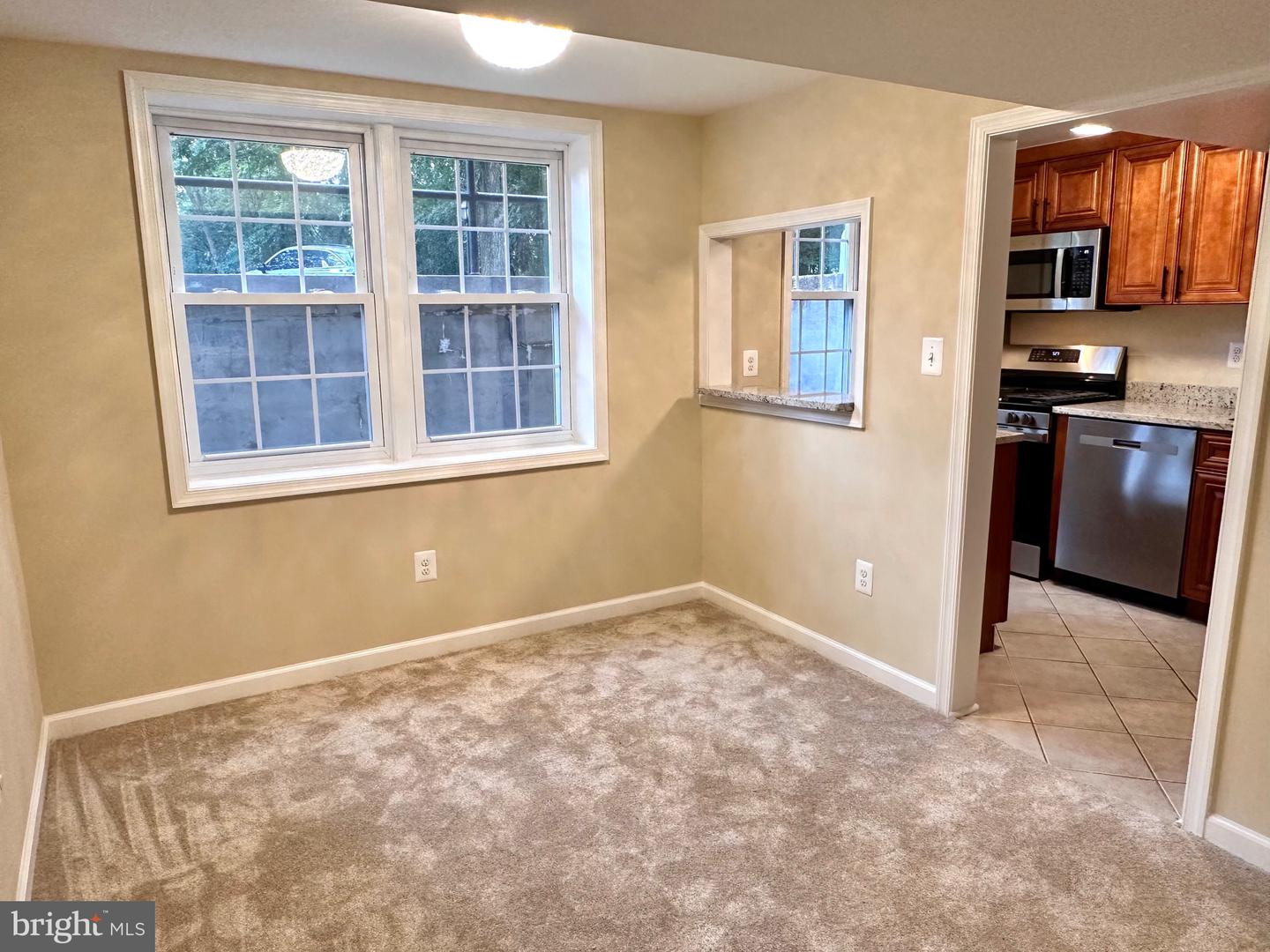 6727 W WAKEFIELD DR #J, ALEXANDRIA, Virginia 22307, 2 Bedrooms Bedrooms, ,1 BathroomBathrooms,Residential,For sale,6727 W WAKEFIELD DR #J,VAFX2255616 MLS # VAFX2255616