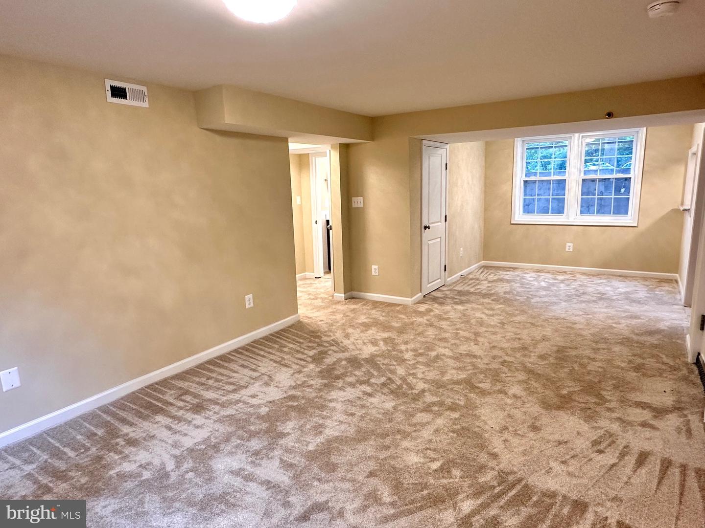 6727 W WAKEFIELD DR #J, ALEXANDRIA, Virginia 22307, 2 Bedrooms Bedrooms, ,1 BathroomBathrooms,Residential,For sale,6727 W WAKEFIELD DR #J,VAFX2255616 MLS # VAFX2255616
