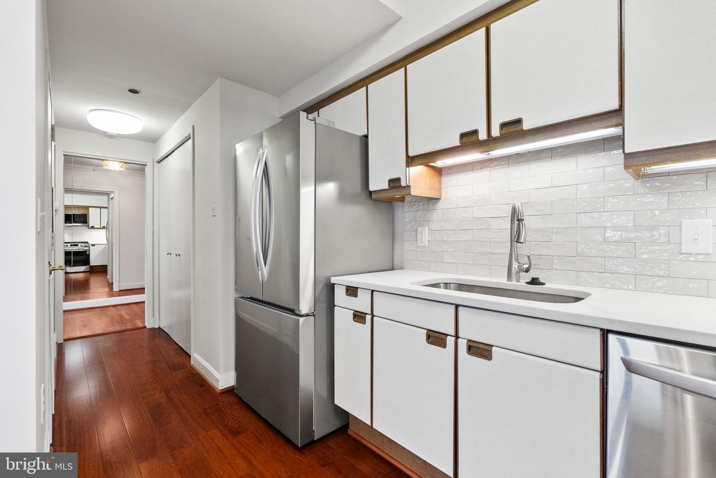 1300 CRYSTAL DR #1102S, ARLINGTON, Virginia 22202, 3 Bedrooms Bedrooms, ,2 BathroomsBathrooms,Residential,For sale,1300 CRYSTAL DR #1102S,VAAR2060830 MLS # VAAR2060830