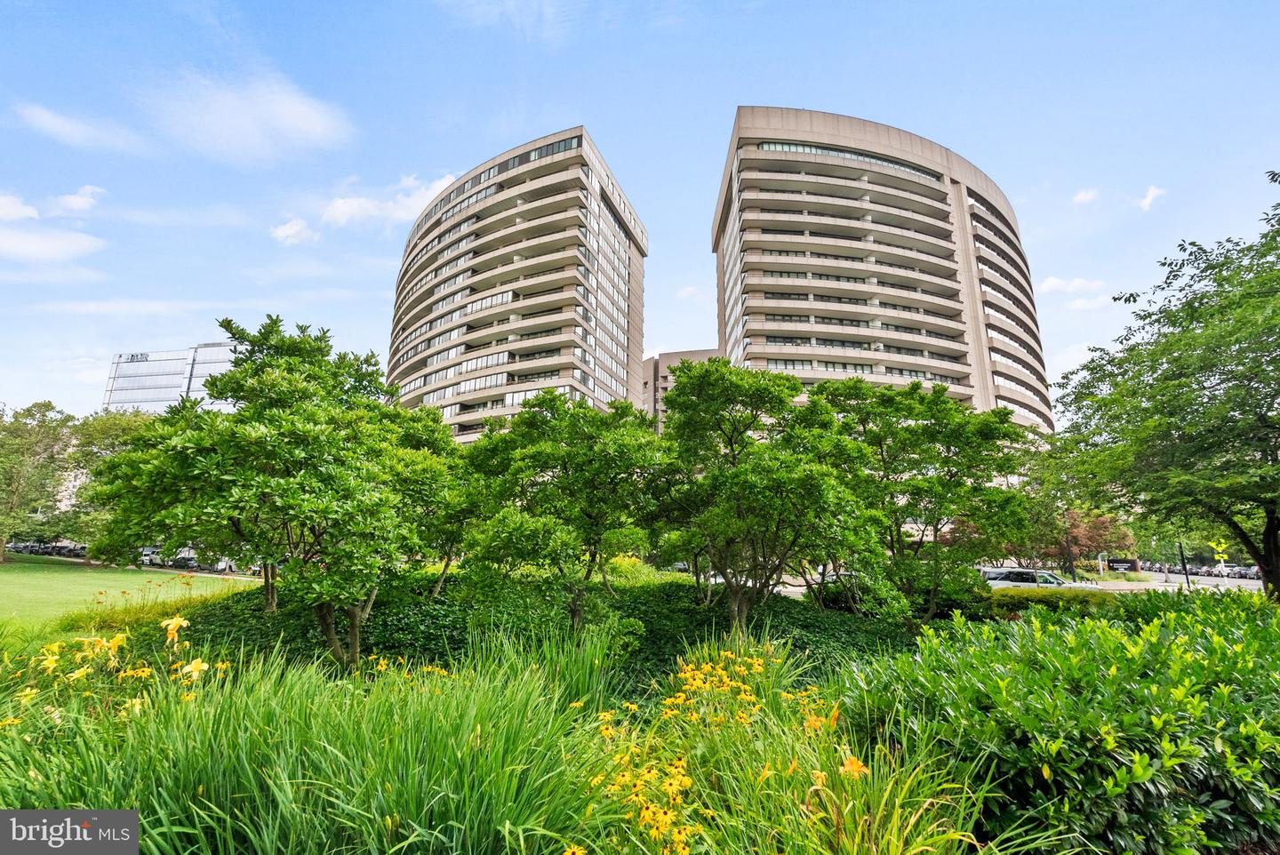 1300 CRYSTAL DR #1102S, ARLINGTON, Virginia 22202, 3 Bedrooms Bedrooms, ,2 BathroomsBathrooms,Residential,For sale,1300 CRYSTAL DR #1102S,VAAR2060830 MLS # VAAR2060830