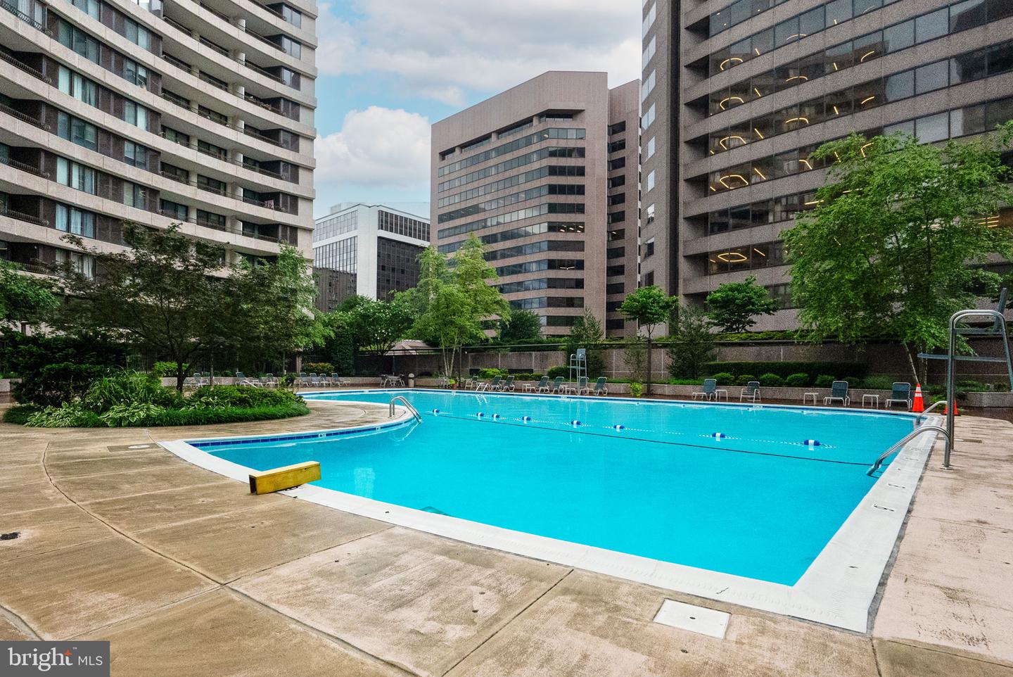 1300 CRYSTAL DR #1102S, ARLINGTON, Virginia 22202, 3 Bedrooms Bedrooms, ,2 BathroomsBathrooms,Residential,For sale,1300 CRYSTAL DR #1102S,VAAR2060830 MLS # VAAR2060830