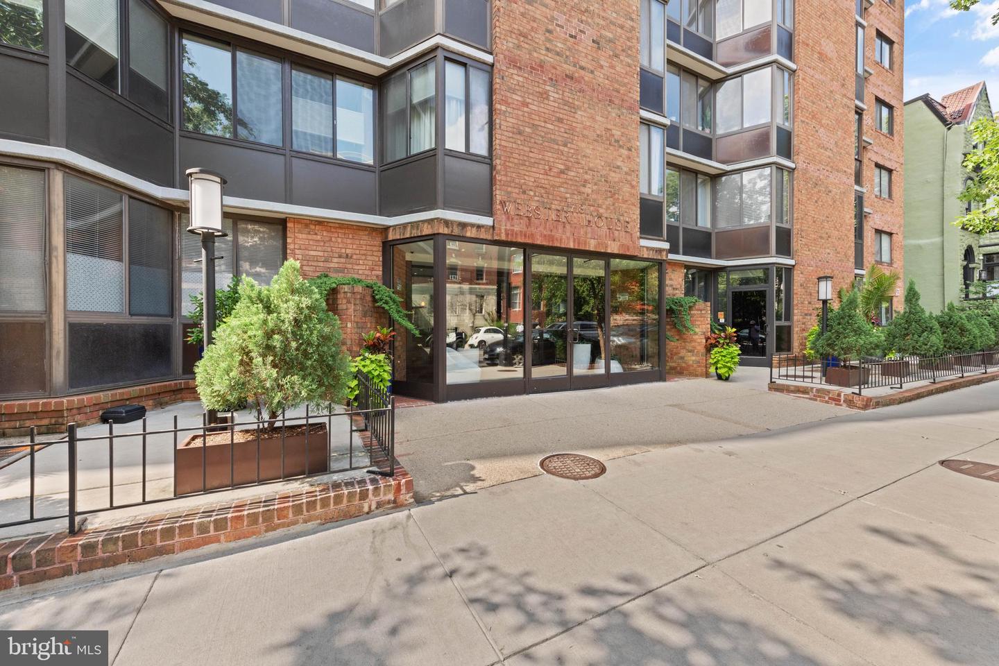 1718 P ST NW #601, WASHINGTON, District Of Columbia 20036, ,1 BathroomBathrooms,Residential,For sale,1718 P ST NW #601,DCDC2210490 MLS # DCDC2210490