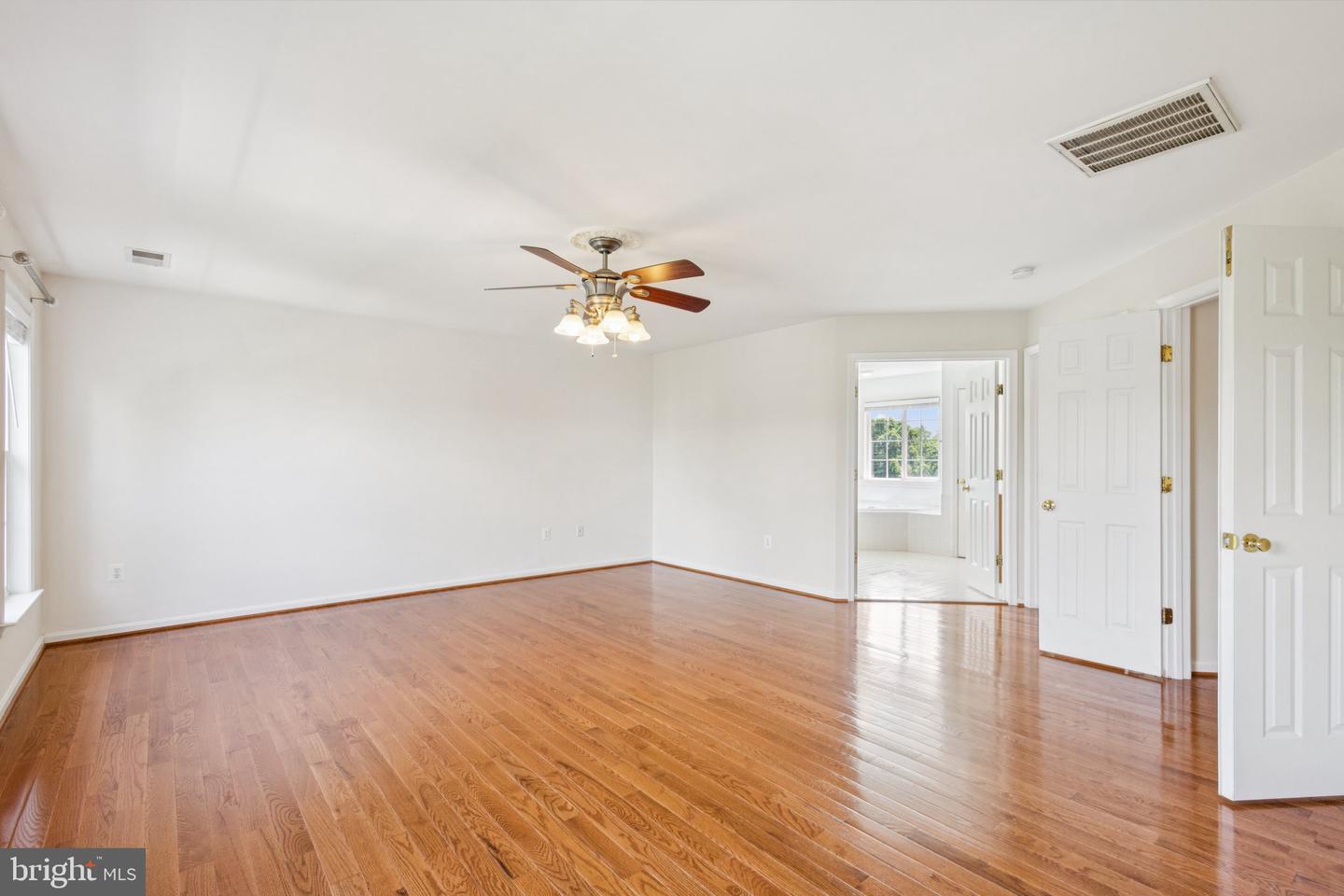 44217 NAVAJO DR, ASHBURN, Virginia 20147, 5 Bedrooms Bedrooms, ,3 BathroomsBathrooms,Residential,For sale,44217 NAVAJO DR,VALO2102252 MLS # VALO2102252