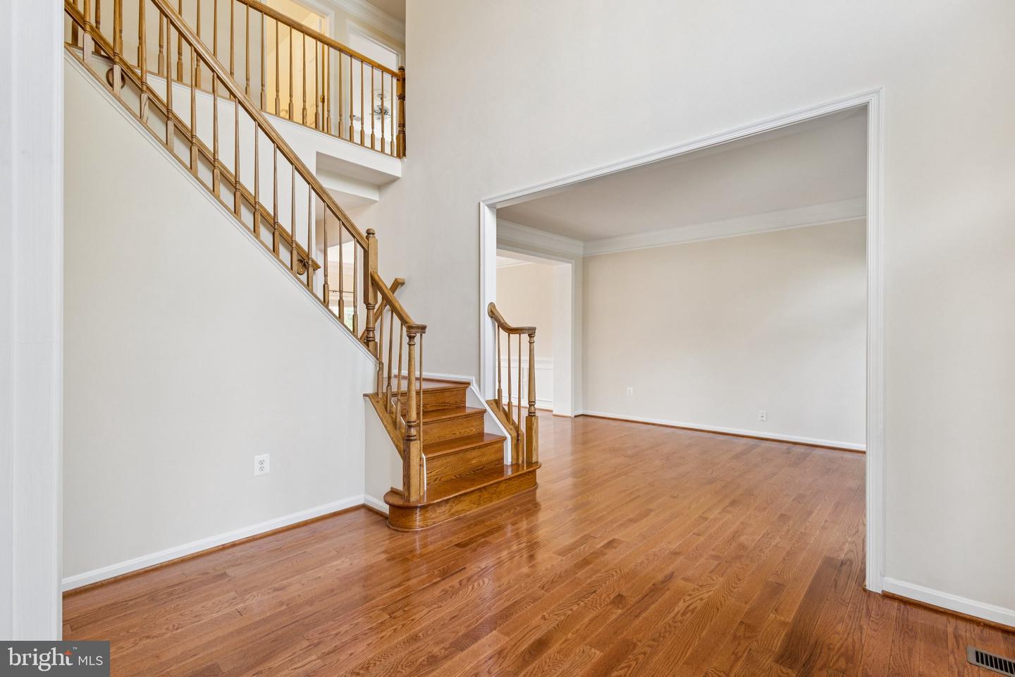 44217 NAVAJO DR, ASHBURN, Virginia 20147, 5 Bedrooms Bedrooms, ,3 BathroomsBathrooms,Residential,For sale,44217 NAVAJO DR,VALO2102252 MLS # VALO2102252