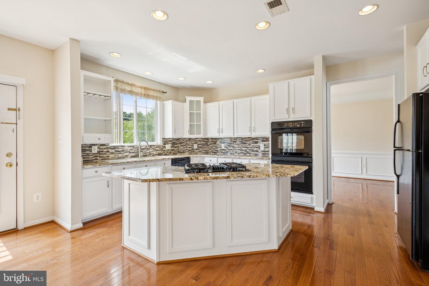 44217 NAVAJO DR, ASHBURN, Virginia 20147, 5 Bedrooms Bedrooms, ,3 BathroomsBathrooms,Residential,For sale,44217 NAVAJO DR,VALO2102252 MLS # VALO2102252