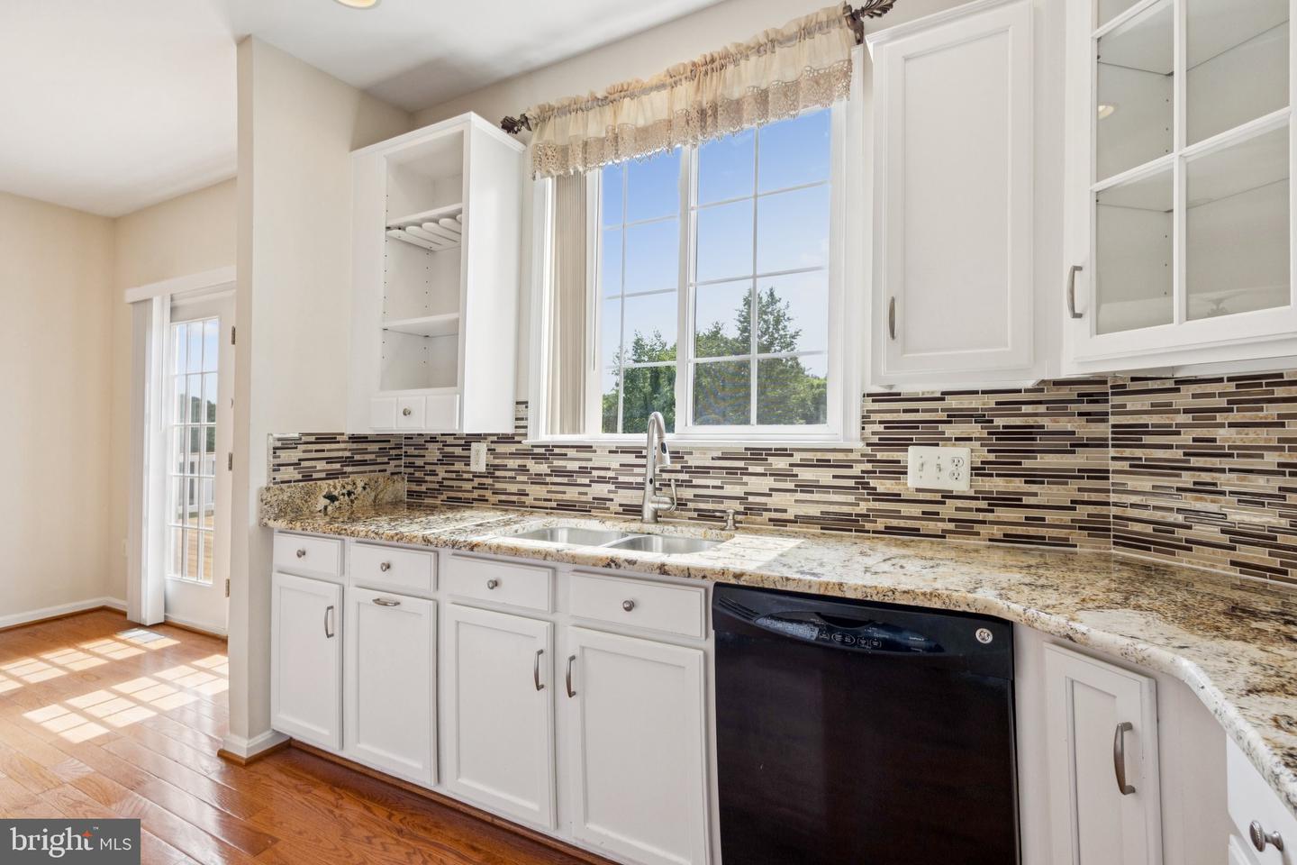 44217 NAVAJO DR, ASHBURN, Virginia 20147, 5 Bedrooms Bedrooms, ,3 BathroomsBathrooms,Residential,For sale,44217 NAVAJO DR,VALO2102252 MLS # VALO2102252