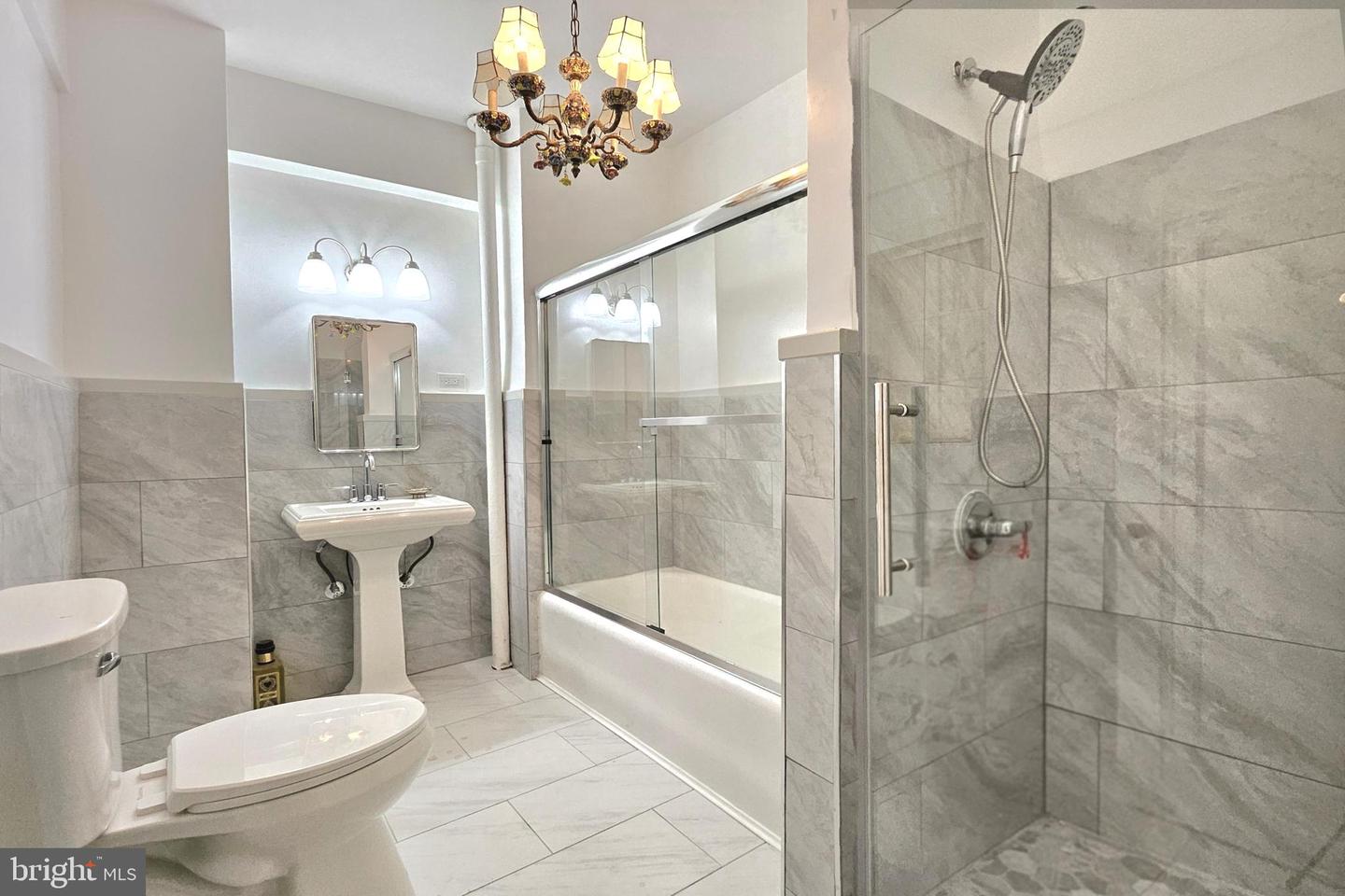 2101 CONNECTICUT AVE NW #6, WASHINGTON, District Of Columbia 20008, 4 Bedrooms Bedrooms, ,3 BathroomsBathrooms,Residential,For sale,2101 CONNECTICUT AVE NW #6,DCDC2210494 MLS # DCDC2210494