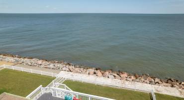 106 LIGHTHOUSE DR, HAMPTON, Virginia 23664, 6 Bedrooms Bedrooms, ,3 BathroomsBathrooms,Residential,For sale,106 LIGHTHOUSE DR,VAHM2000100 MLS # VAHM2000100