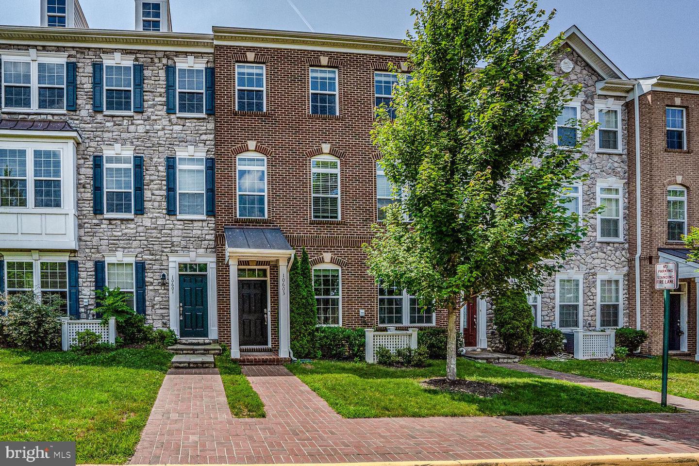 10603 LEGACY LN, FAIRFAX, Virginia 22030, 3 Bedrooms Bedrooms, ,3 BathroomsBathrooms,Residential,For sale,10603 LEGACY LN,VAFC2006634 MLS # VAFC2006634
