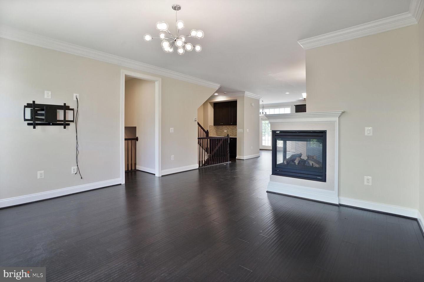 10603 LEGACY LN, FAIRFAX, Virginia 22030, 3 Bedrooms Bedrooms, ,3 BathroomsBathrooms,Residential,For sale,10603 LEGACY LN,VAFC2006634 MLS # VAFC2006634