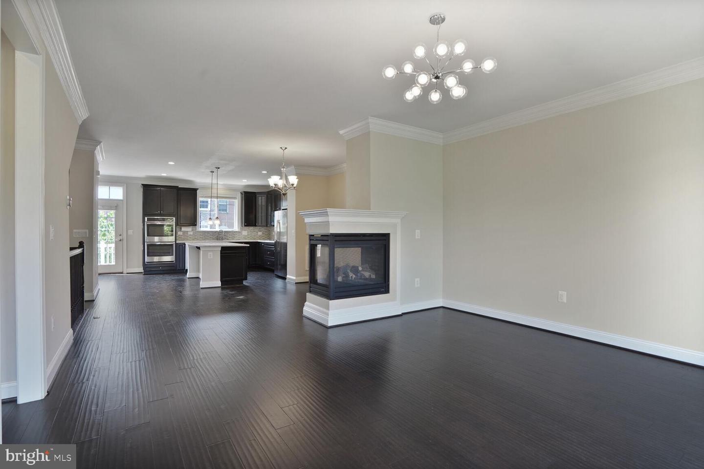10603 LEGACY LN, FAIRFAX, Virginia 22030, 3 Bedrooms Bedrooms, ,3 BathroomsBathrooms,Residential,For sale,10603 LEGACY LN,VAFC2006634 MLS # VAFC2006634