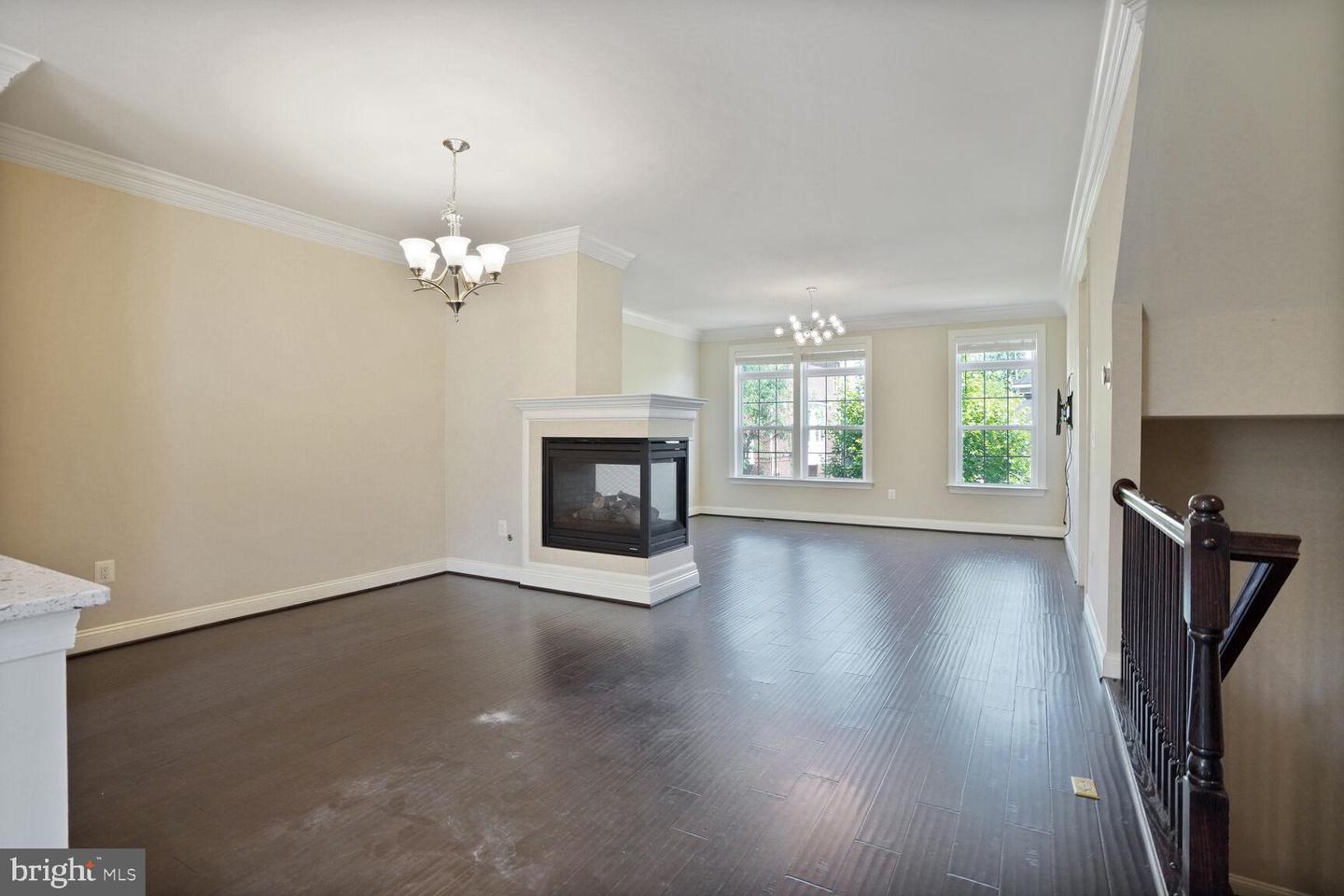 10603 LEGACY LN, FAIRFAX, Virginia 22030, 3 Bedrooms Bedrooms, ,3 BathroomsBathrooms,Residential,For sale,10603 LEGACY LN,VAFC2006634 MLS # VAFC2006634