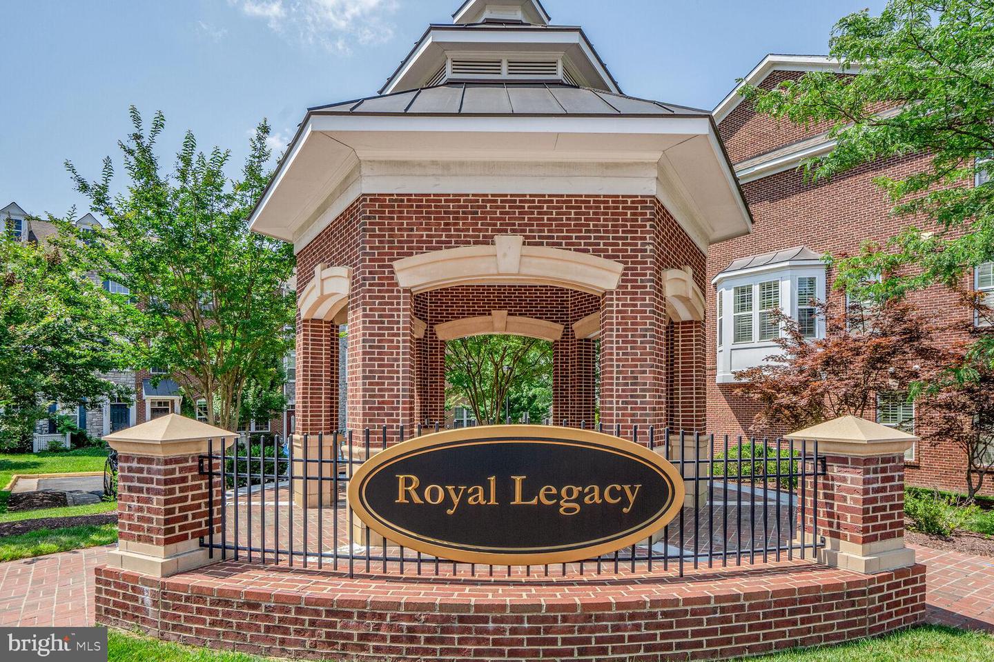 10603 LEGACY LN, FAIRFAX, Virginia 22030, 3 Bedrooms Bedrooms, ,3 BathroomsBathrooms,Residential,For sale,10603 LEGACY LN,VAFC2006634 MLS # VAFC2006634