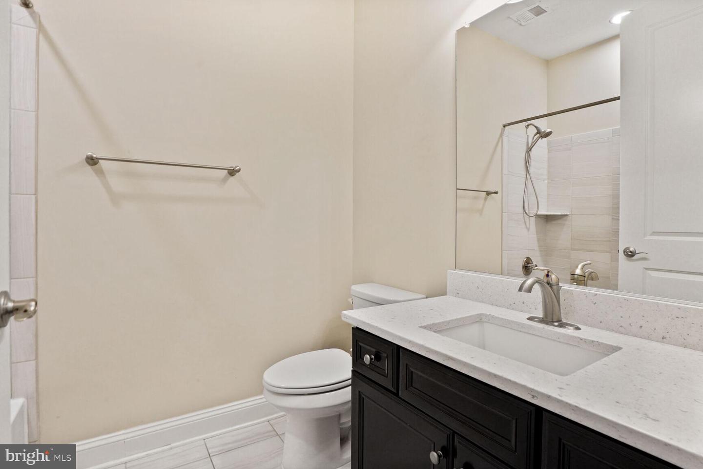 10603 LEGACY LN, FAIRFAX, Virginia 22030, 3 Bedrooms Bedrooms, ,3 BathroomsBathrooms,Residential,For sale,10603 LEGACY LN,VAFC2006634 MLS # VAFC2006634