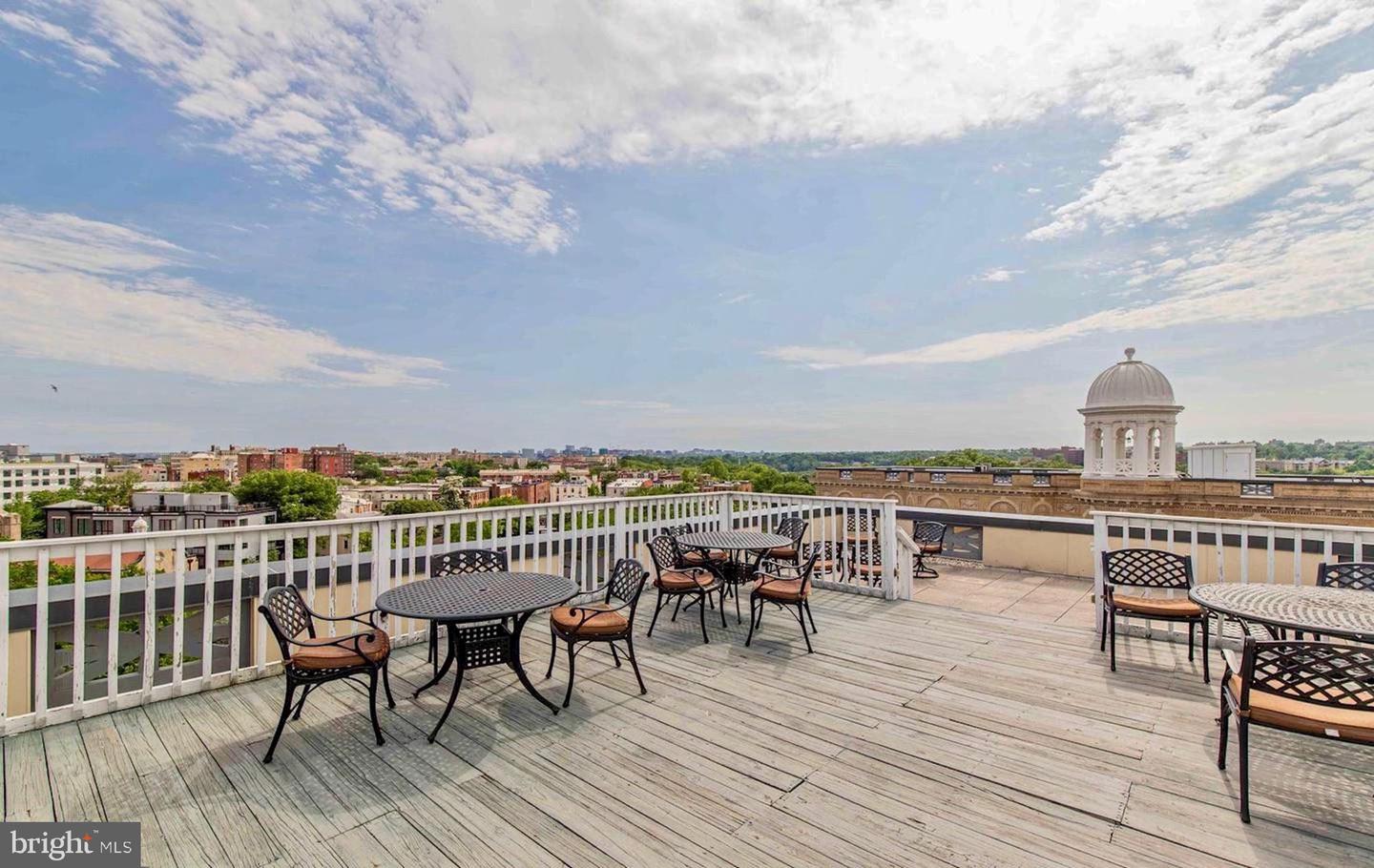 2853 ONTARIO RD NW #210, WASHINGTON, District Of Columbia 20009, 1 Bedroom Bedrooms, ,1 BathroomBathrooms,Residential,For sale,2853 ONTARIO RD NW #210,DCDC2210516 MLS # DCDC2210516