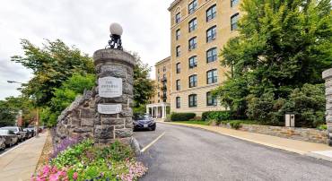 2853 ONTARIO RD NW #210, WASHINGTON, District Of Columbia 20009, 1 Bedroom Bedrooms, ,1 BathroomBathrooms,Residential,For sale,2853 ONTARIO RD NW #210,DCDC2210516 MLS # DCDC2210516