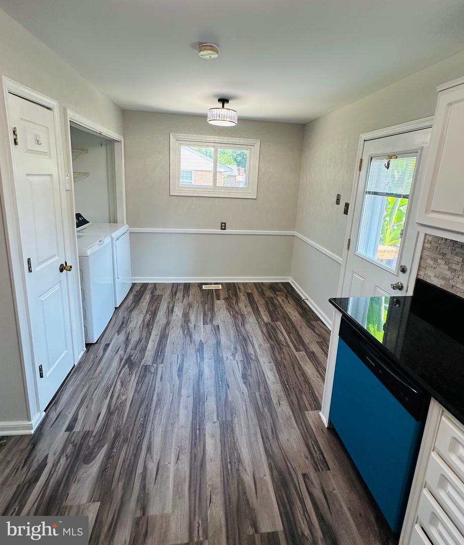 9717 PARAGON DR, HENRICO, Virginia 23228, 3 Bedrooms Bedrooms, ,1 BathroomBathrooms,Residential,For sale,9717 PARAGON DR,VAHN2000988 MLS # VAHN2000988