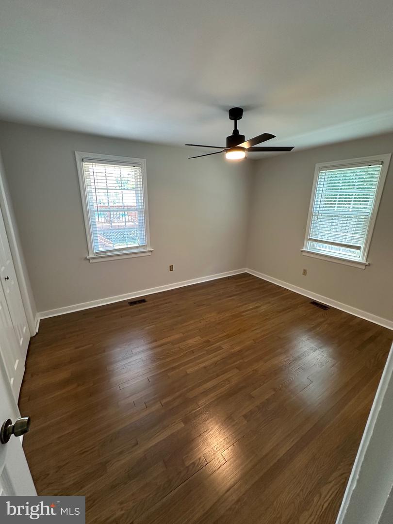 9717 PARAGON DR, HENRICO, Virginia 23228, 3 Bedrooms Bedrooms, ,1 BathroomBathrooms,Residential,For sale,9717 PARAGON DR,VAHN2000988 MLS # VAHN2000988