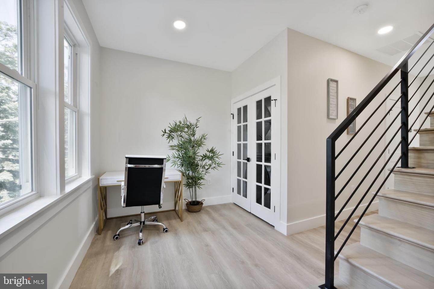 2806 FRANKLIN ST NE, WASHINGTON, District Of Columbia 20018, 6 Bedrooms Bedrooms, ,5 BathroomsBathrooms,Residential,For sale,2806 FRANKLIN ST NE,DCDC2210470 MLS # DCDC2210470