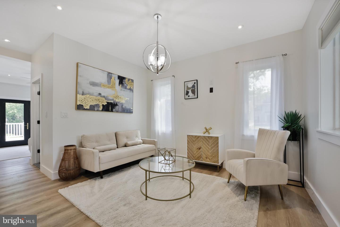2806 FRANKLIN ST NE, WASHINGTON, District Of Columbia 20018, 6 Bedrooms Bedrooms, ,5 BathroomsBathrooms,Residential,For sale,2806 FRANKLIN ST NE,DCDC2210470 MLS # DCDC2210470
