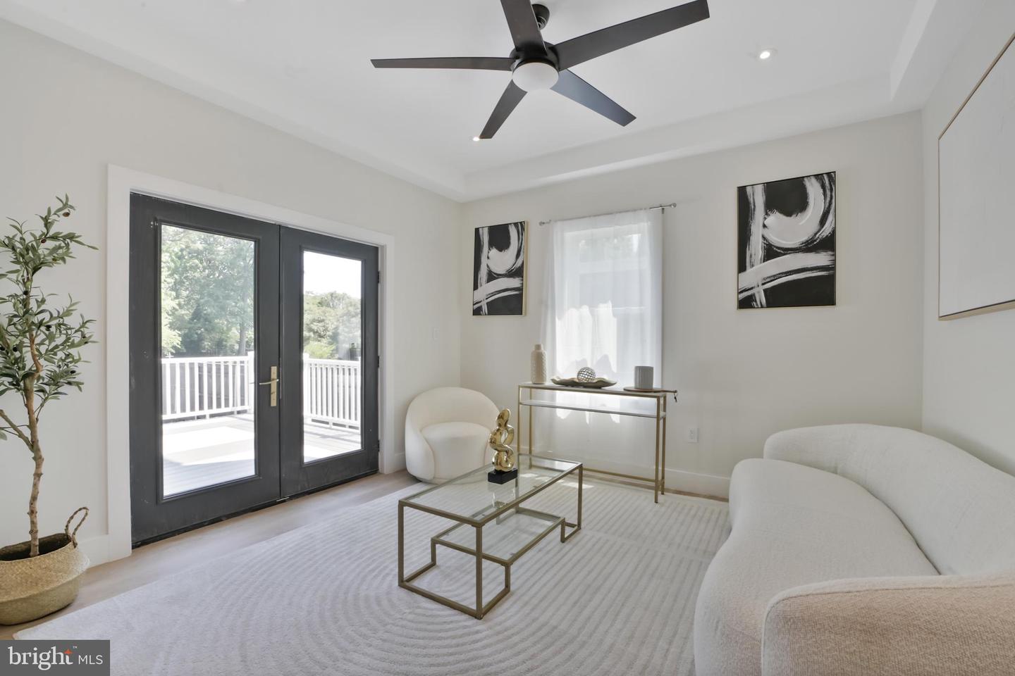 2806 FRANKLIN ST NE, WASHINGTON, District Of Columbia 20018, 6 Bedrooms Bedrooms, ,5 BathroomsBathrooms,Residential,For sale,2806 FRANKLIN ST NE,DCDC2210470 MLS # DCDC2210470