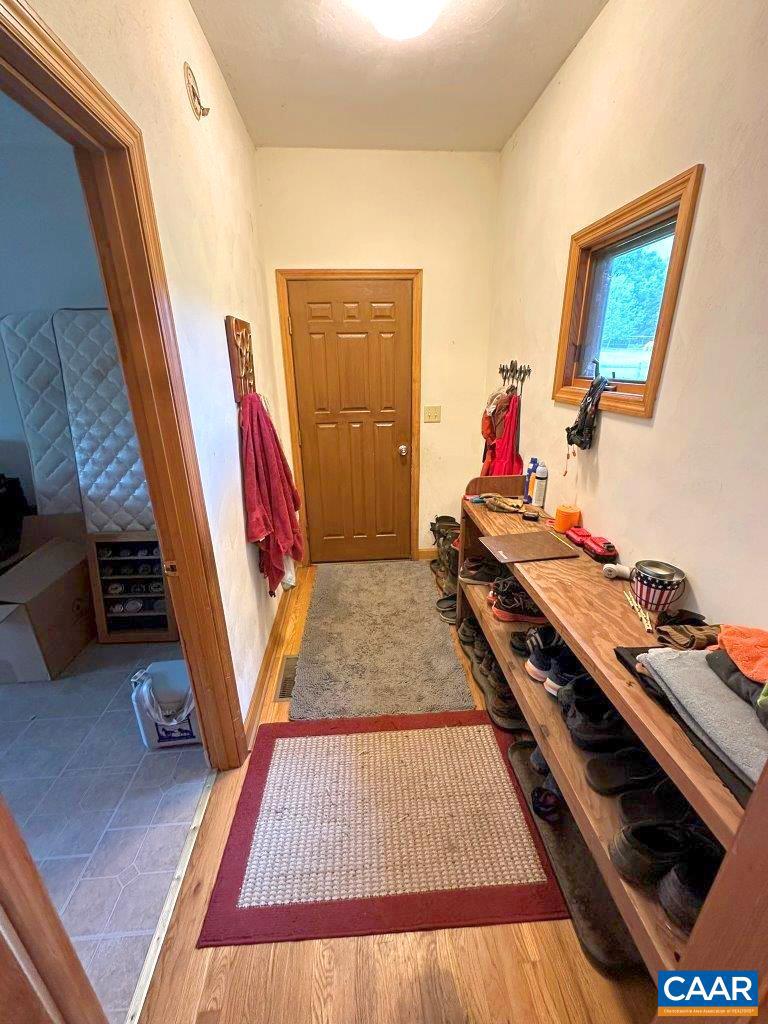 4842 CRAIG VALLEY DR, NEW CASTLE, Virginia 24127, 2 Bedrooms Bedrooms, ,2 BathroomsBathrooms,Residential,For sale,4842 CRAIG VALLEY DR,666774 MLS # 666774
