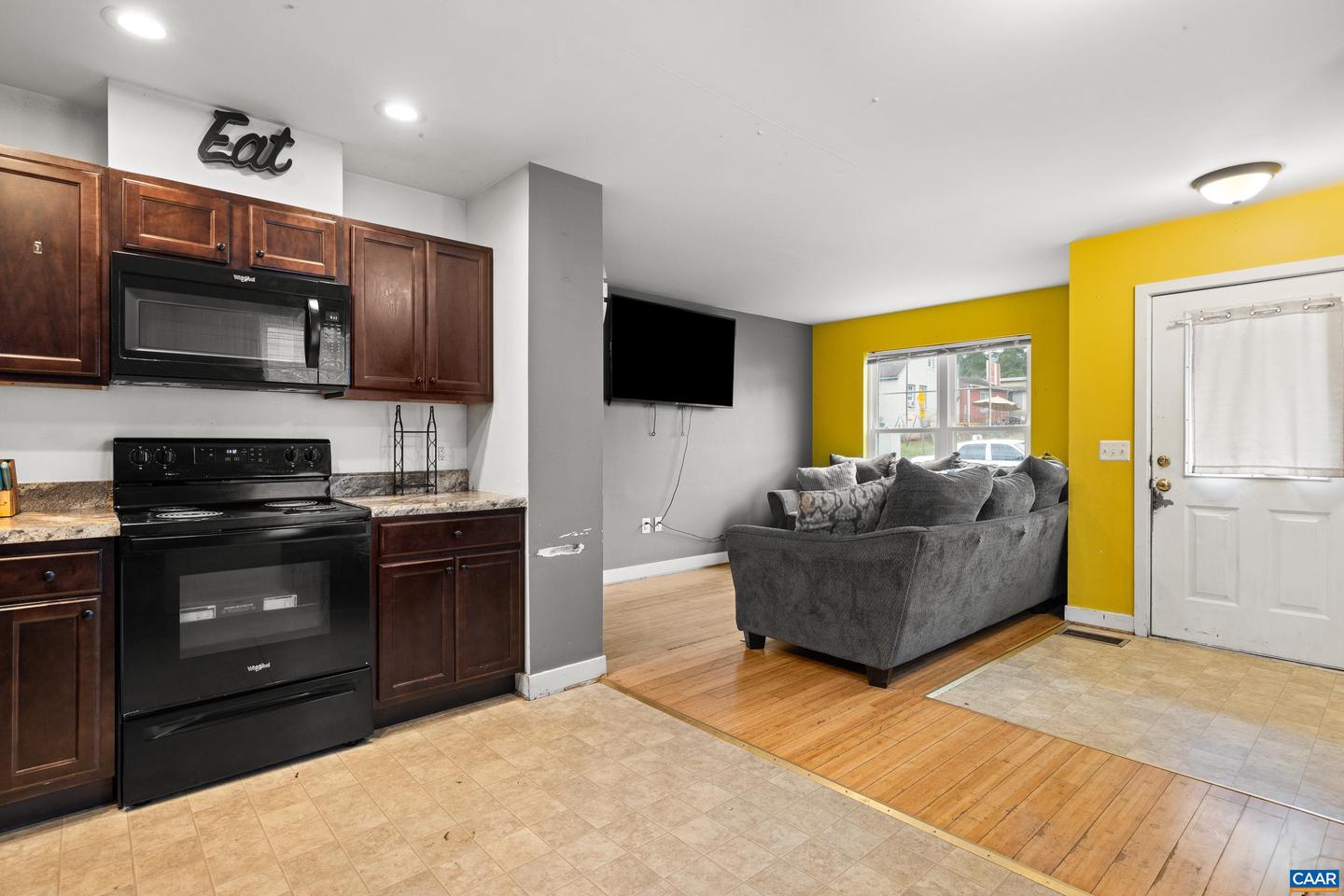 824 NASSAU ST, CHARLOTTESVILLE, Virginia 22902, 4 Bedrooms Bedrooms, ,2 BathroomsBathrooms,Residential,For sale,824 NASSAU ST,666775 MLS # 666775