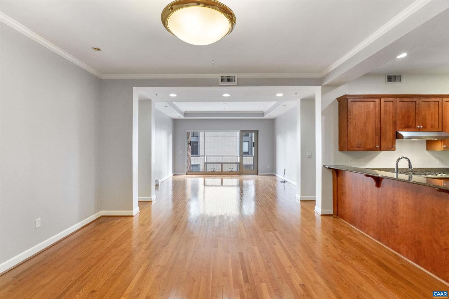 112 SE 5TH ST #3D, CHARLOTTESVILLE, Virginia 22902, 2 Bedrooms Bedrooms, ,2 BathroomsBathrooms,Residential,For sale,112 SE 5TH ST #3D,666796 MLS # 666796