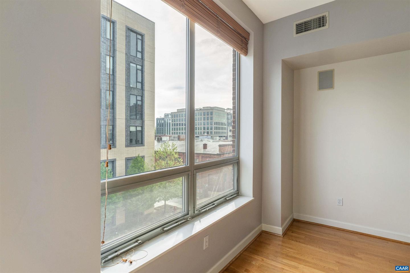 112 SE 5TH ST #3D, CHARLOTTESVILLE, Virginia 22902, 2 Bedrooms Bedrooms, ,2 BathroomsBathrooms,Residential,For sale,112 SE 5TH ST #3D,666796 MLS # 666796