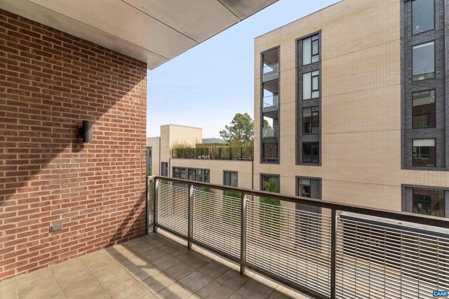 112 SE 5TH ST #3D, CHARLOTTESVILLE, Virginia 22902, 2 Bedrooms Bedrooms, ,2 BathroomsBathrooms,Residential,For sale,112 SE 5TH ST #3D,666796 MLS # 666796