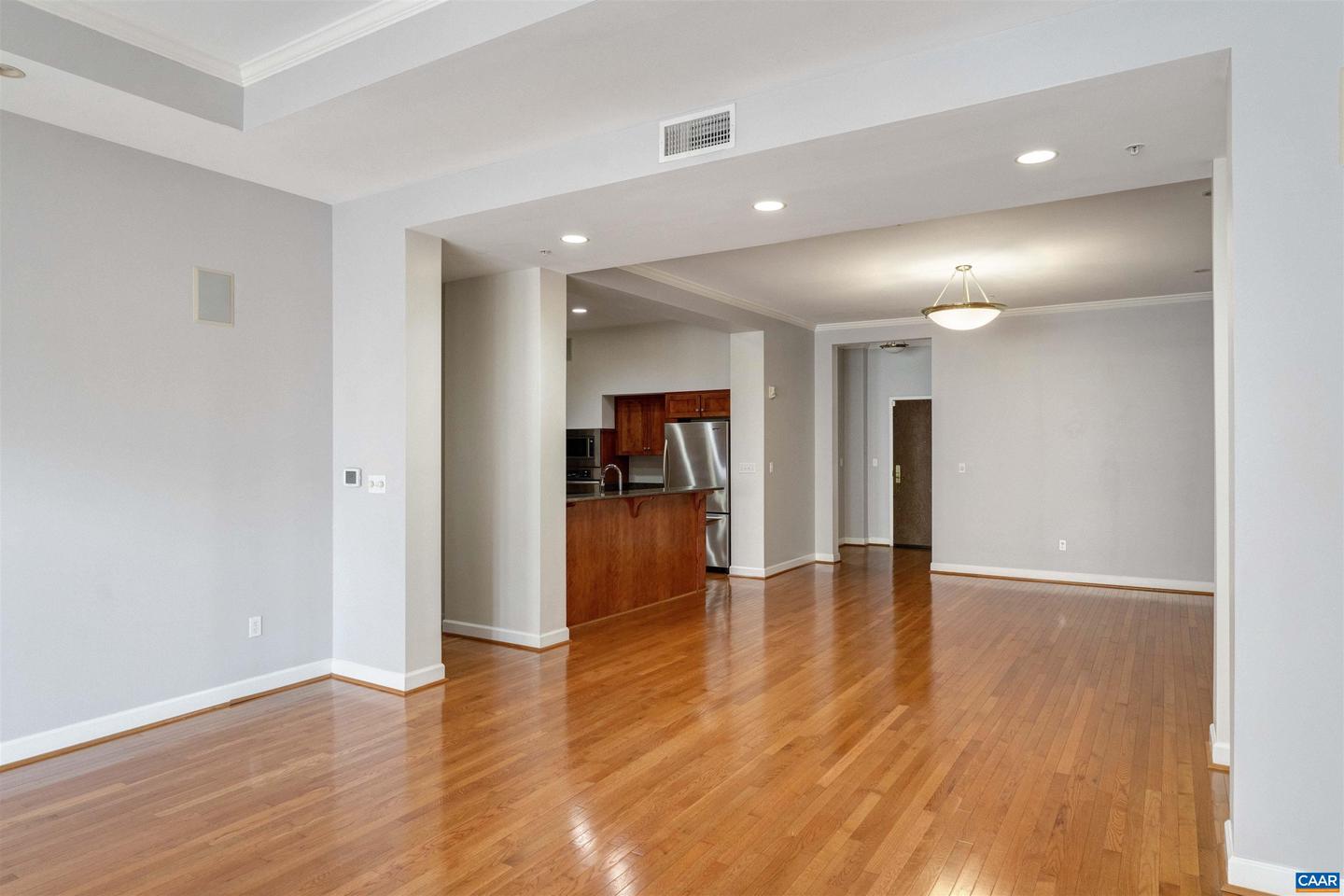 112 SE 5TH ST #3D, CHARLOTTESVILLE, Virginia 22902, 2 Bedrooms Bedrooms, ,2 BathroomsBathrooms,Residential,For sale,112 SE 5TH ST #3D,666796 MLS # 666796