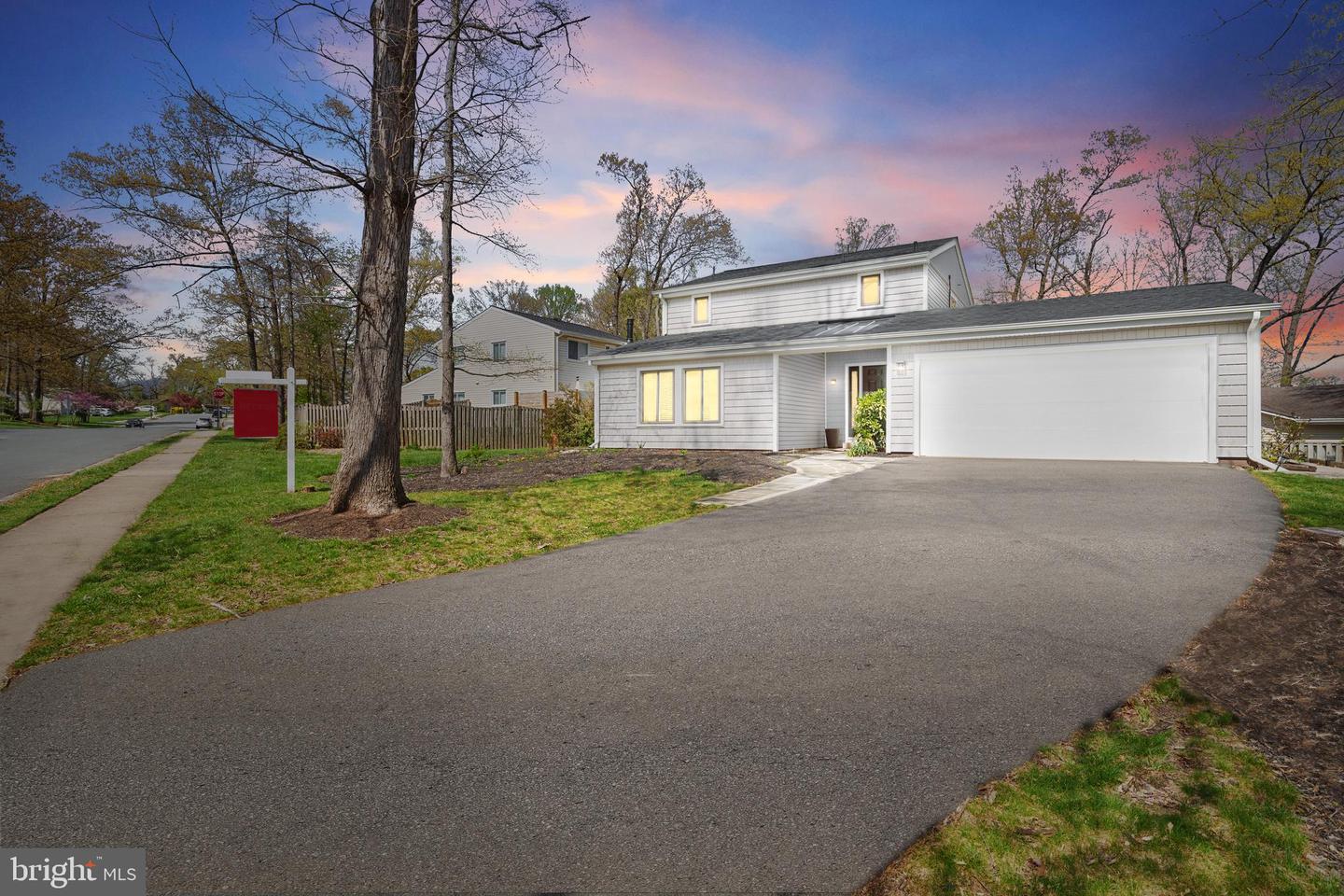 1513 MILLIKENS BEND RD, HERNDON, Virginia 20170, 4 Bedrooms Bedrooms, ,2 BathroomsBathrooms,Residential,For sale,1513 MILLIKENS BEND RD,VAFX2255692 MLS # VAFX2255692