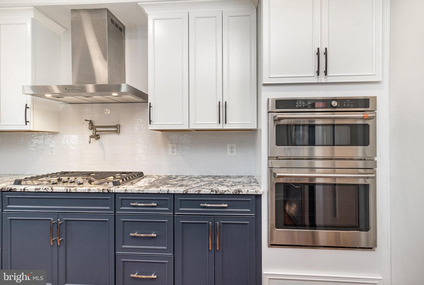 5325 FRANCONIA RD, ALEXANDRIA, Virginia 22310, 6 Bedrooms Bedrooms, ,5 BathroomsBathrooms,Residential,For sale,5325 FRANCONIA RD,VAFX2255630 MLS # VAFX2255630