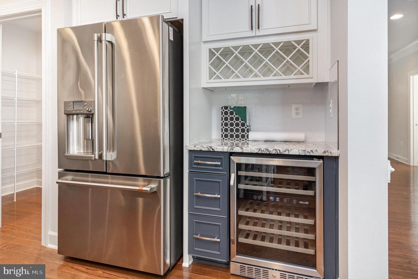 5325 FRANCONIA RD, ALEXANDRIA, Virginia 22310, 6 Bedrooms Bedrooms, ,5 BathroomsBathrooms,Residential,For sale,5325 FRANCONIA RD,VAFX2255630 MLS # VAFX2255630