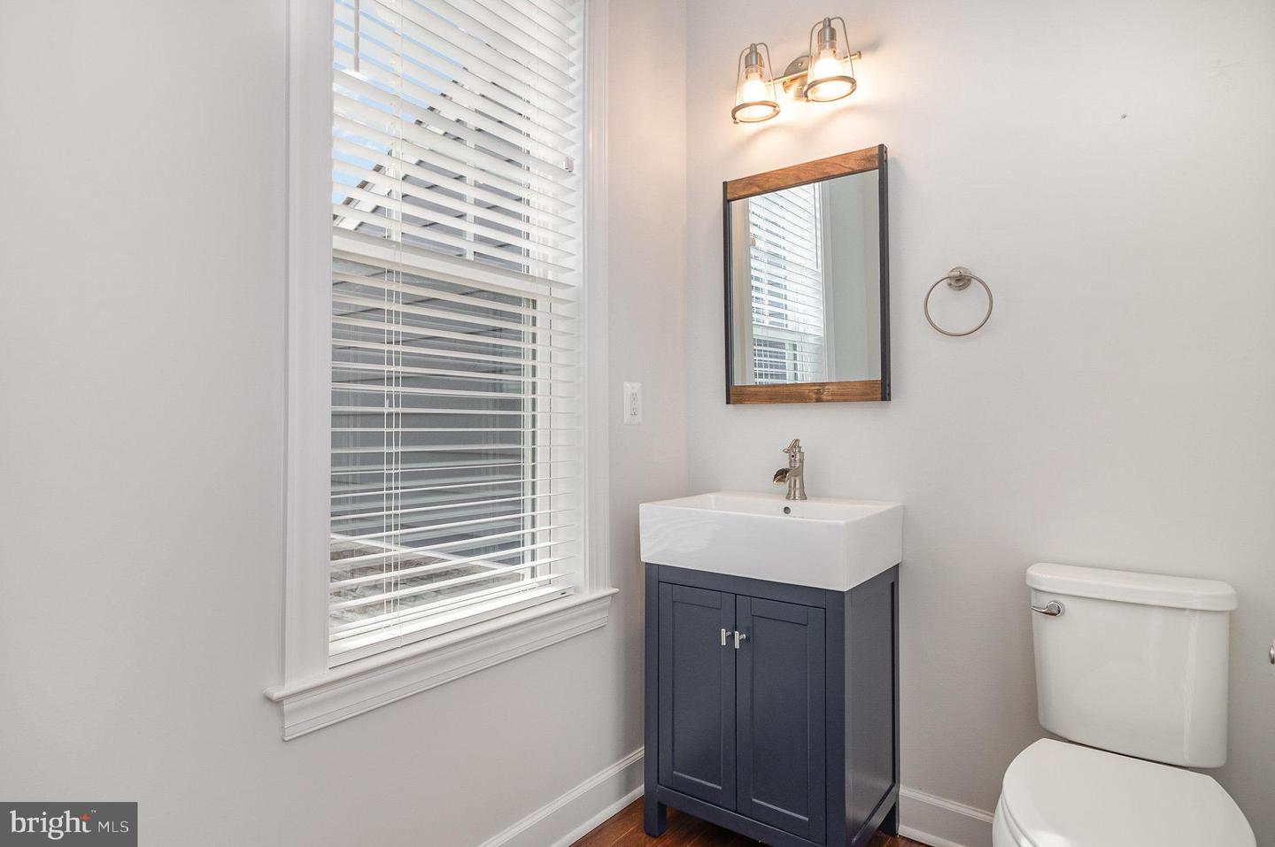 5325 FRANCONIA RD, ALEXANDRIA, Virginia 22310, 6 Bedrooms Bedrooms, ,5 BathroomsBathrooms,Residential,For sale,5325 FRANCONIA RD,VAFX2255630 MLS # VAFX2255630