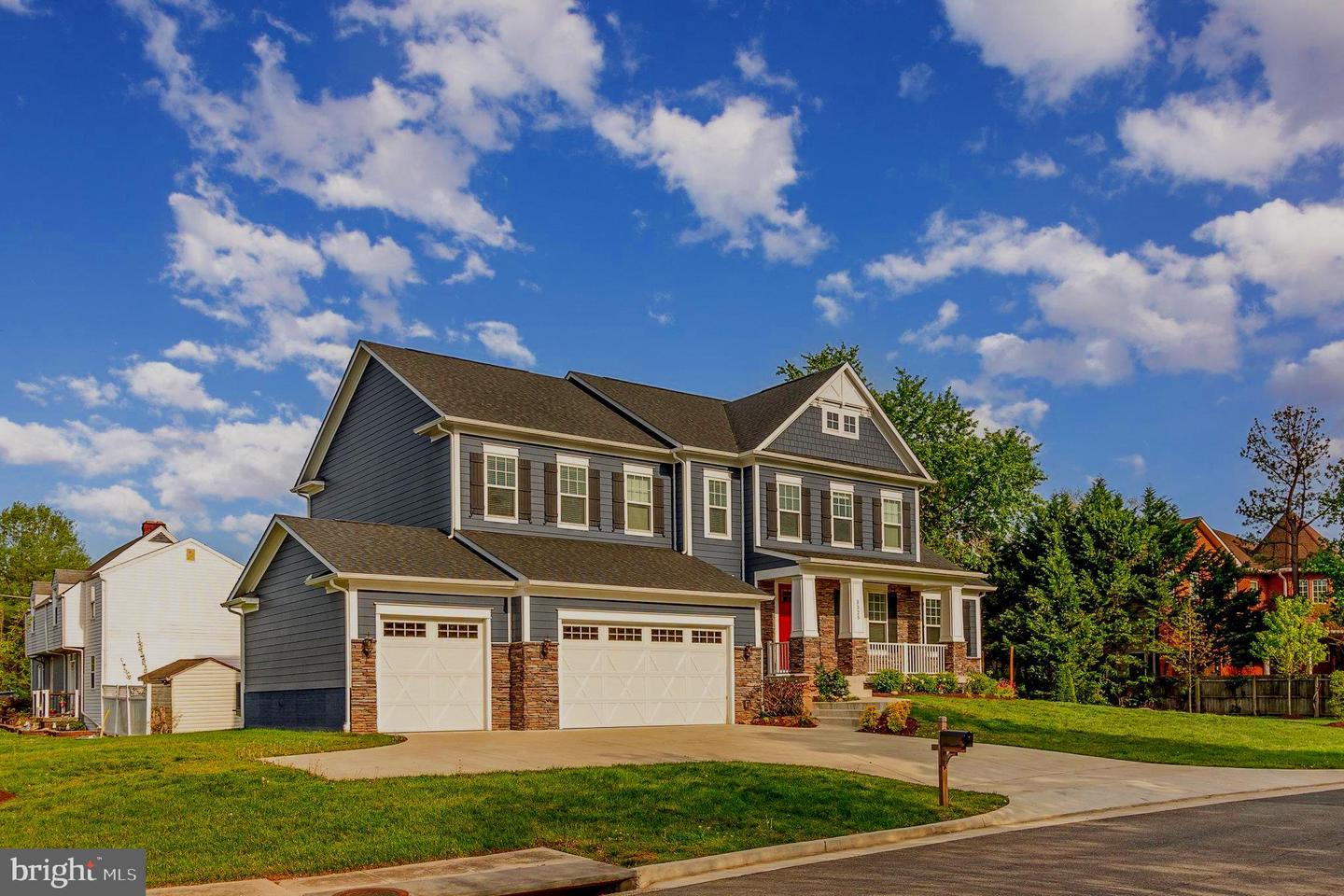 5325 FRANCONIA RD, ALEXANDRIA, Virginia 22310, 6 Bedrooms Bedrooms, ,5 BathroomsBathrooms,Residential,For sale,5325 FRANCONIA RD,VAFX2255630 MLS # VAFX2255630