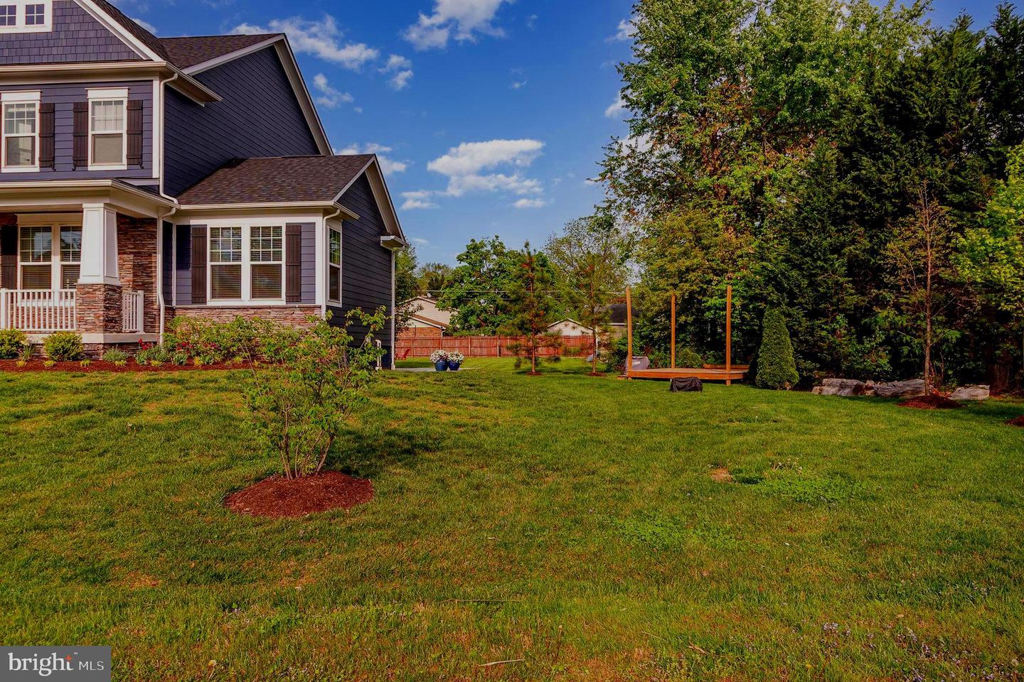 5325 FRANCONIA RD, ALEXANDRIA, Virginia 22310, 6 Bedrooms Bedrooms, ,5 BathroomsBathrooms,Residential,For sale,5325 FRANCONIA RD,VAFX2255630 MLS # VAFX2255630