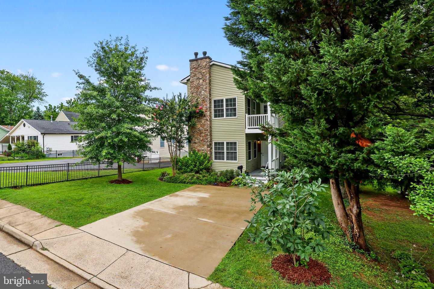 6436 HOLYOKE DR, ANNANDALE, Virginia 22003, 4 Bedrooms Bedrooms, ,3 BathroomsBathrooms,Residential,For sale,6436 HOLYOKE DR,VAFX2255696 MLS # VAFX2255696