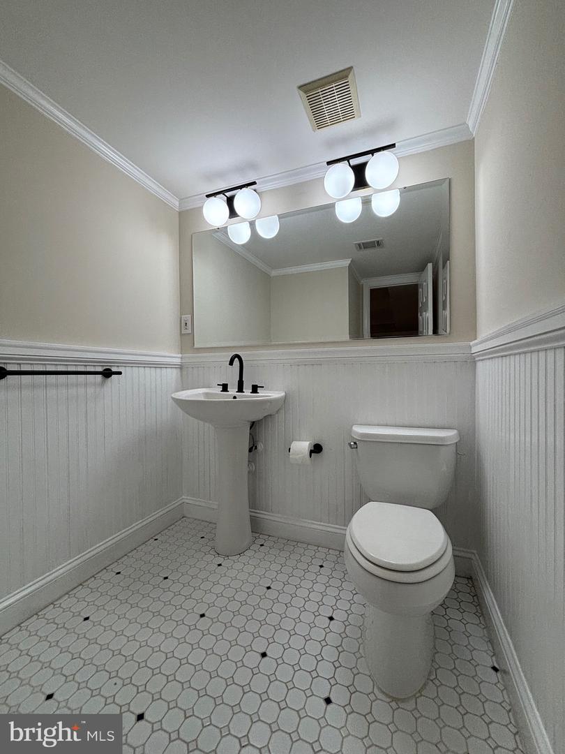 12707 GORDON BLVD #12707, WOODBRIDGE, Virginia 22192, 2 Bedrooms Bedrooms, ,1 BathroomBathrooms,Residential,For sale,12707 GORDON BLVD #12707,VAPW2099320 MLS # VAPW2099320