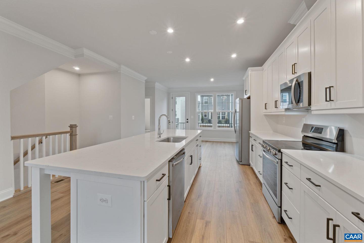 27 WOODBURN RD, CHARLOTTESVILLE, Virginia 22901, 3 Bedrooms Bedrooms, ,2 BathroomsBathrooms,Residential,For sale,27 WOODBURN RD,666782 MLS # 666782