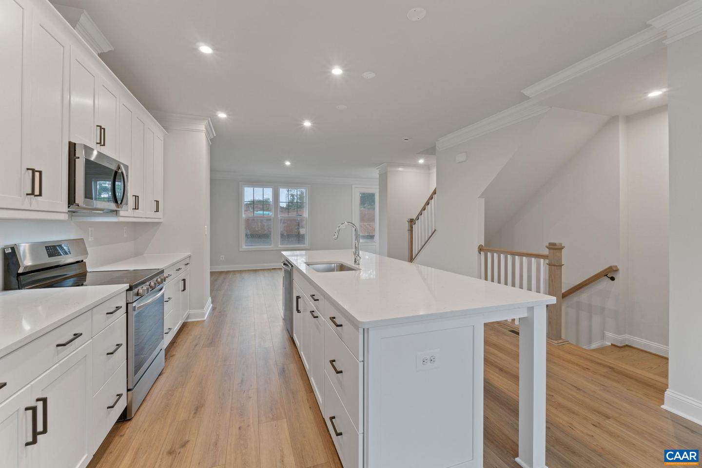 27 WOODBURN RD, CHARLOTTESVILLE, Virginia 22901, 3 Bedrooms Bedrooms, ,2 BathroomsBathrooms,Residential,For sale,27 WOODBURN RD,666782 MLS # 666782
