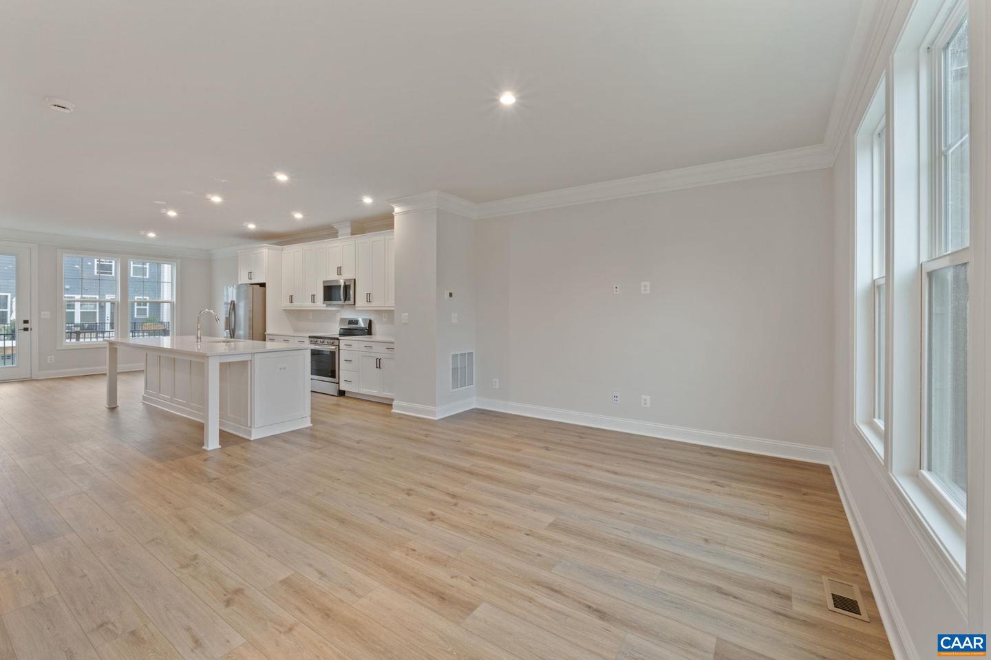 27 WOODBURN RD, CHARLOTTESVILLE, Virginia 22901, 3 Bedrooms Bedrooms, ,2 BathroomsBathrooms,Residential,For sale,27 WOODBURN RD,666782 MLS # 666782