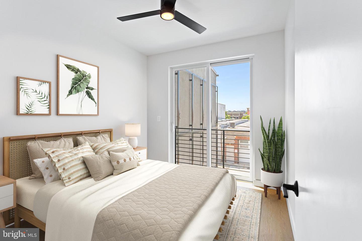 733 8TH ST SE #202, WASHINGTON, District Of Columbia 20003, 2 Bedrooms Bedrooms, ,2 BathroomsBathrooms,Residential,For sale,733 8TH ST SE #202,DCDC2210524 MLS # DCDC2210524