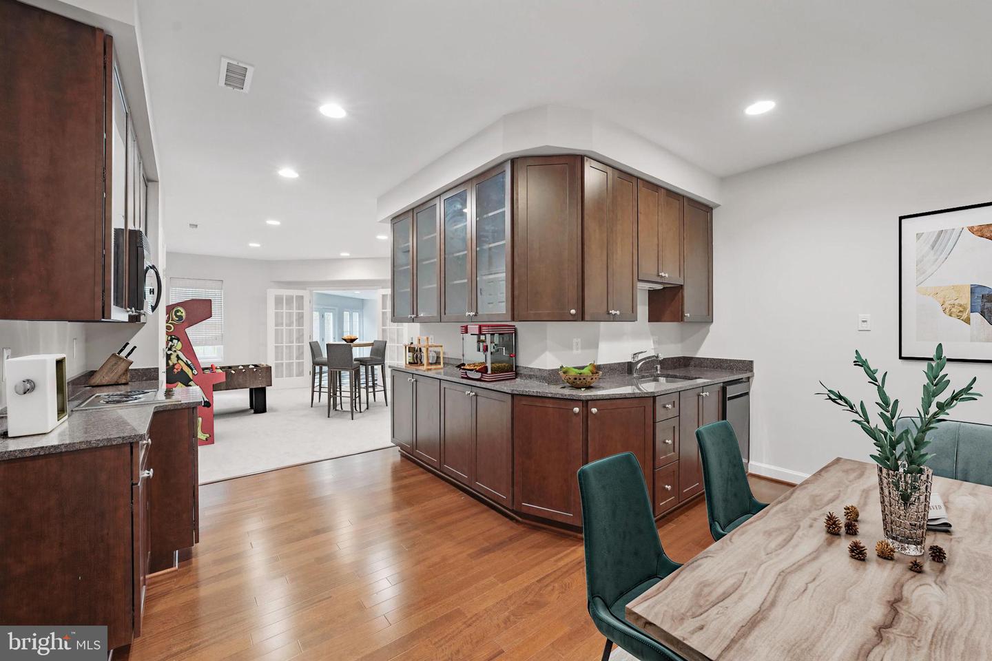 1813 SOLITAIRE LN, MCLEAN, Virginia 22101, 6 Bedrooms Bedrooms, ,4 BathroomsBathrooms,Residential,For sale,1813 SOLITAIRE LN,VAFX2255706 MLS # VAFX2255706