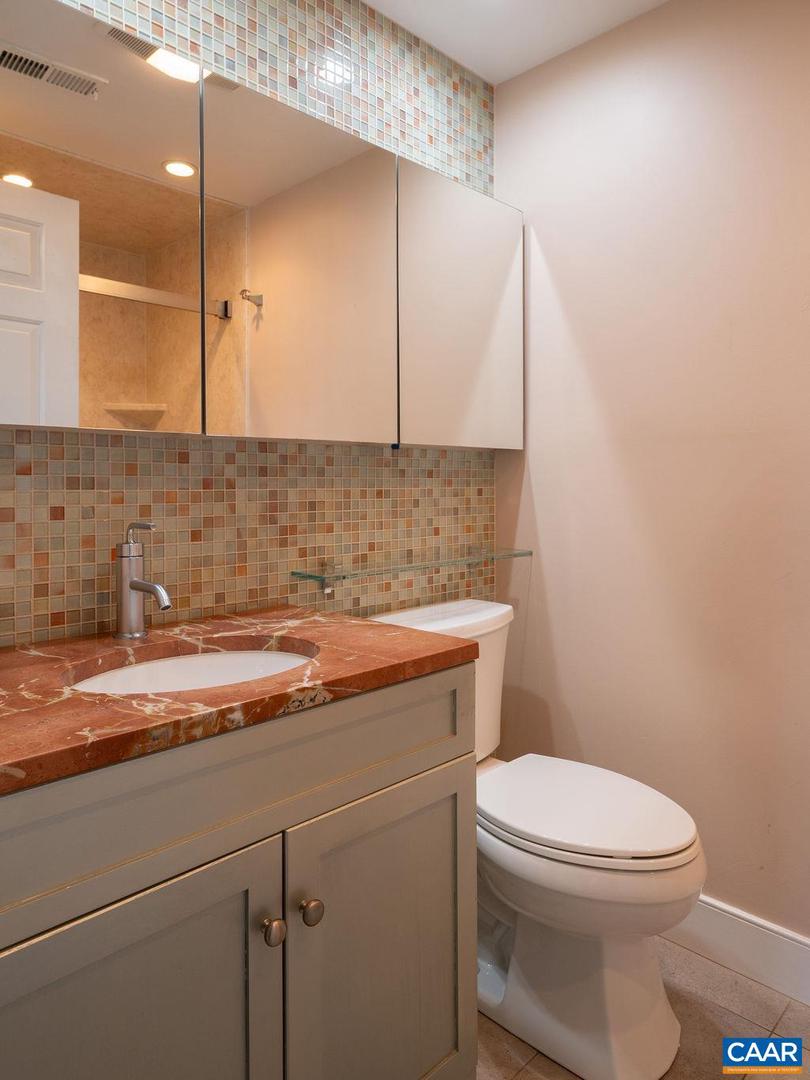 217 EAST JEFFERSON ST, CHARLOTTESVILLE, Virginia 22902, 2 Bedrooms Bedrooms, ,2 BathroomsBathrooms,Residential,For sale,217 EAST JEFFERSON ST,666803 MLS # 666803